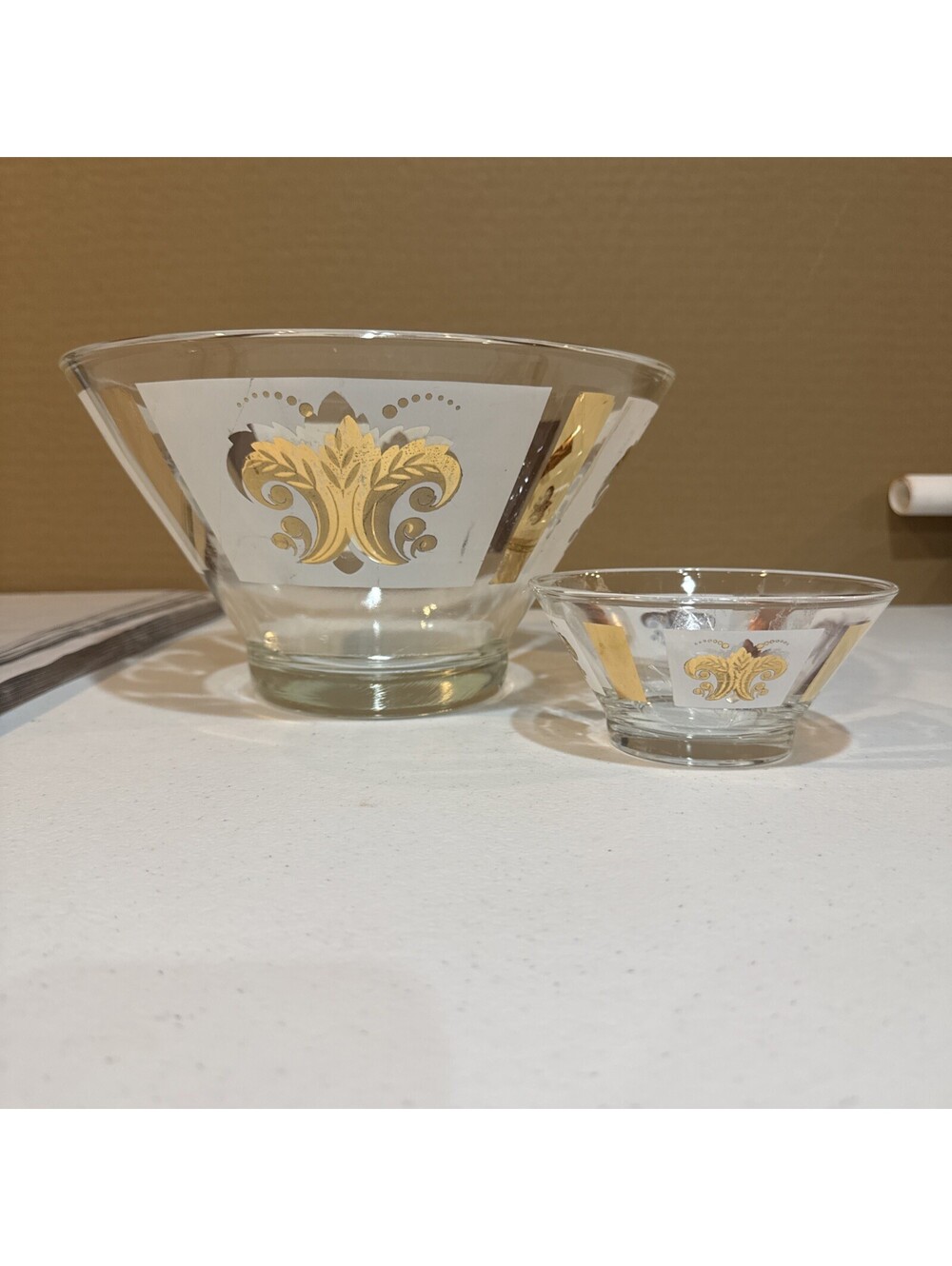 Anchor Hocking Mid Century Fleur De Lis Chips And Dip Bowl Set Gold White